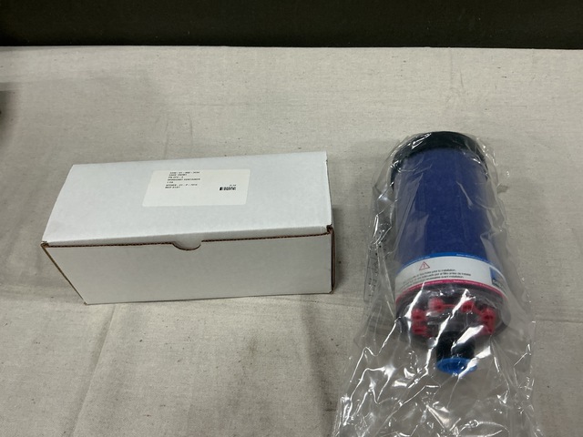 (16) DES-CASE DC-4-MLS8520 Desiccant Breathers