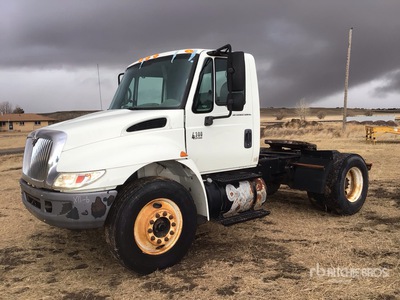2008 International 4300 4x2 S/A Day Cab Truck Tractor