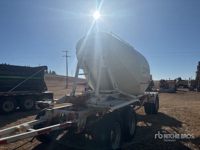 Pneumatic Bulk Trailer