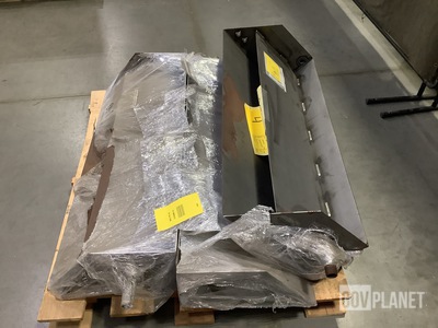 (3) Finn SE0197-09 Hydraulic Reservoirs