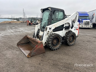 2017 Bobcat S740 Mini pala