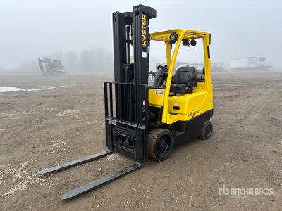 2015 Hyster S50FT 4300 lb Cushion Tire رافعة شوكية