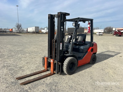 2015 Toyota 8FDU25 4850 lb Forklift