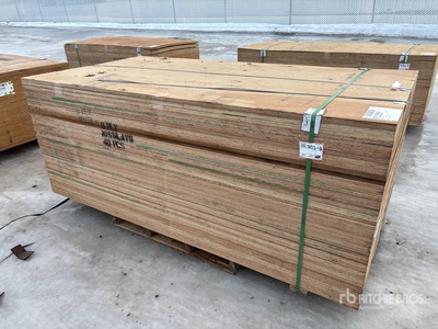 Quantity of (40) 7/8" 4x8 Douglas Fir 9 Ply Smooth Overlay 1 Side No Stamp Sklejka (Unused)