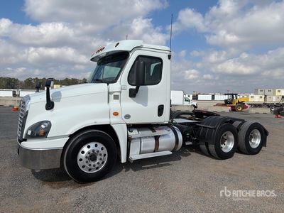 2019 Freightliner Cascadia 125 6x4 Cabeza Tractora Cabina Corta