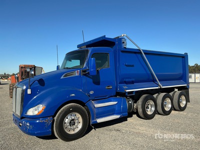 2014 Kenworth T680 8x4 شاحنة قلابة /ثلاثة محاور