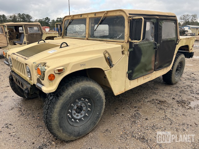 AM General M1097R1 HMMWV 4 Door Soft Top w/Truck Body