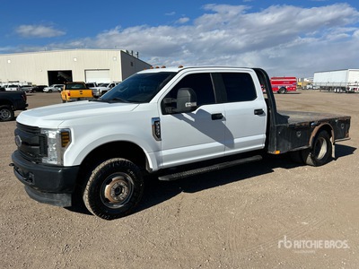 2019 Ford F-350 XL 4x4 Crew Cab Flatbed Truck