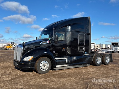 2018 Kenworth T680 6x4 Cabeza Tractora Cabina Dormitorio
