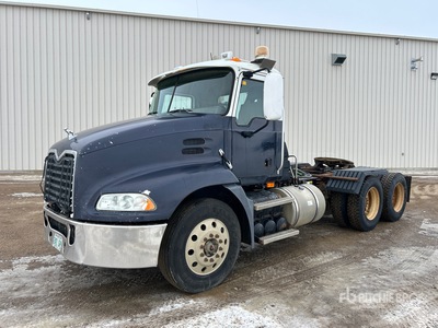 2009 Mack CXU613 6x4 3-Achs Sattelzugmaschine