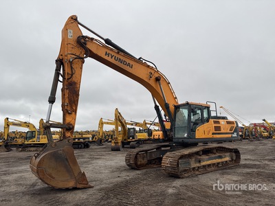 2019 Hyundai HX380A L Tracked Excavator