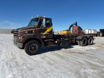 2003 Sterling LT7500 6x4 Camión rodante