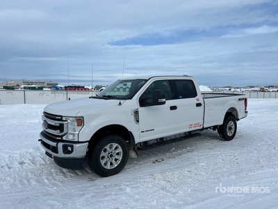 2020 Ford F-350 XLT 4x4 Crew Cab Pickup