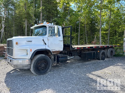 1990 Ford L8000 6x2 Rollback Truck