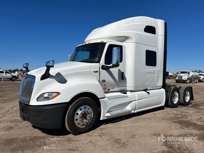 2022 International LT625 6x4 T/A Sleeper Truck Tractor