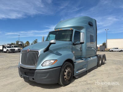 2022 International LT625 6x4 Sleeper Prime Mover