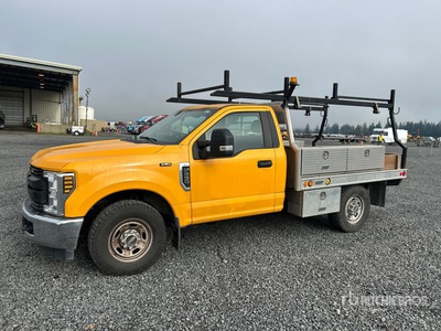 2019 Ford F-250 XL 4x2 Flatbed Truck