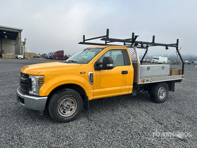 2019 Ford F-250 XL Flatbed Truck