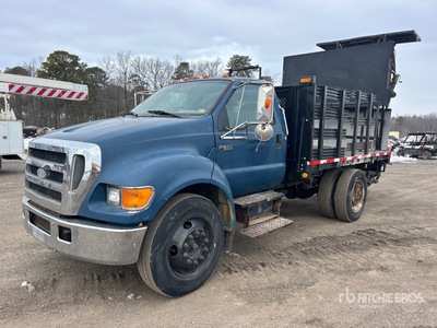 2005 Ford F-650 4x2 Attenuator Truck