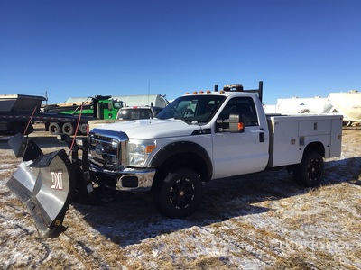 2012 Ford F-350 XL 4x4 شاحنة متعددة الاغراض