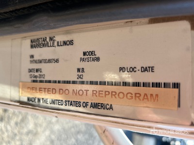 Hiab XS Knuckle Boom on 2013 International Paystar 5900i 6x4 Camion à flèche