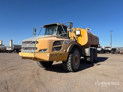 2011 Volvo A40F 8000 gal Drop Tank 6x6 給水車