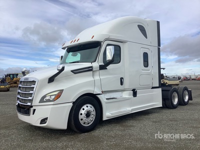 2020 Freightliner Cascadia 126 6x4 T/A Sleeper Truck Tractor