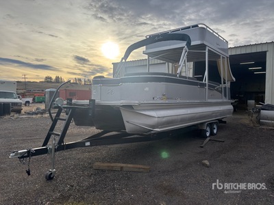 Avalon Catalina Pontoon Boat