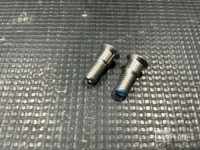 (2) SPS Technologies ST3M352V3-8 Pin-Rivets