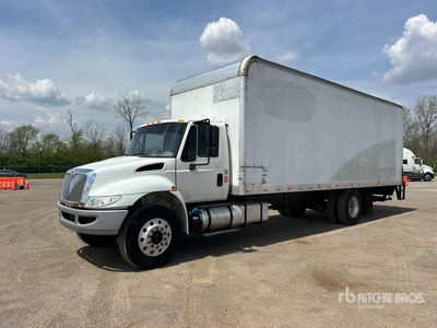 2018 International 4300 SBA 4x2 Van Truck