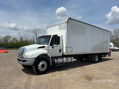 2018 International 4300 SBA 4x2 Van Truck