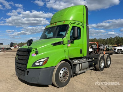 2019 Freightliner Cascadia 116 6x4 T/A Day Cab Truck Tractor