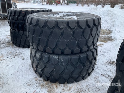 Quantity of (2) Yokohama 29.5R25 Pneus (Unused)