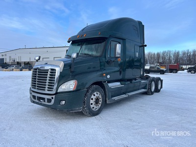 2014 Freightliner Cascadia 125 تراكتور شاحنة كابينة النوم (ثنائية المحور)