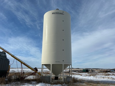 2021 Meridian GM7500 +/- 7500 bu Smooth Wall Hopper صومعة الحبوب