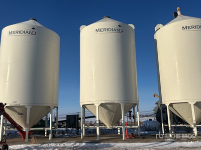2010 Meridian GrainMax GM4000 Smooth Wall Hopper Grain Bin