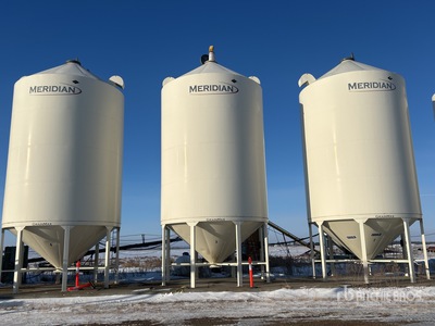 2010 Meridian GrainMax GM4000 Smooth Wall Hopper Grain Bin