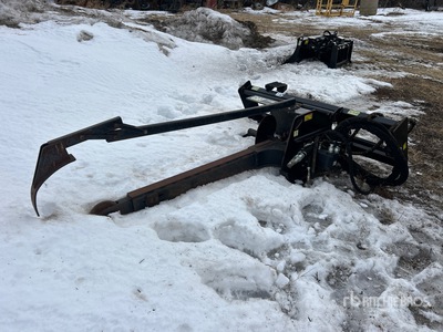 2009 Cat T15B 60 in Skid Steer Trencher