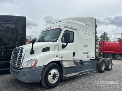 2016 Freightliner Cascadia 125 6x4 T/A Sleeper Truck Tractor (Inoperable)