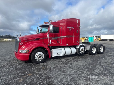 2014 Peterbilt 386 8x4 Ciągnik siodłowy z kabiną sypialną Tri/A