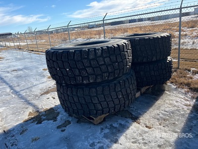 Quantity of (4) 20.5 R25 Tires