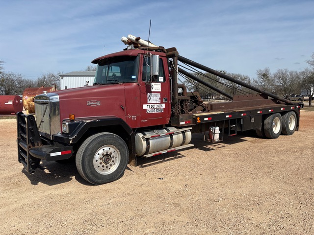 1997 Volvo/Autocar ACL 6x4 Gin Pole Truck