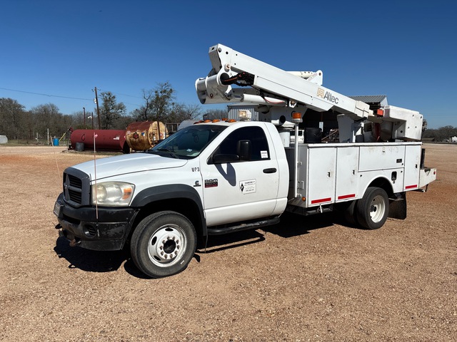 2008 Altec TA37M 37 ft on 2008 Dodge Ram 5500 4x4 Bucket Truck