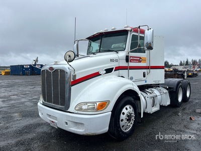 2013 Peterbuilt 384 6x4 Ciągnik siodłowy T/A z kabiną dzienną