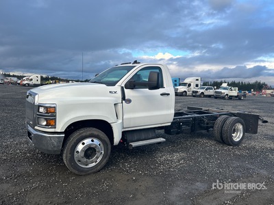 2023 International CV515 4x2 Cab & Chassis