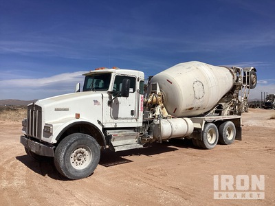 2005 Kenworth W900 6x4 Mixer Truck