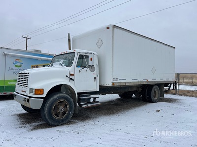 1991 International 4900 4x2 Autocarro furgonato (Inoperable)