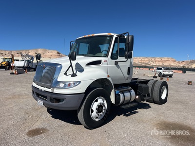 2015 International 4400 4x2 Kabina i podwozie