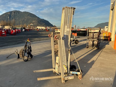 2018 Genie SLC-24 Podnośnik materiałowy