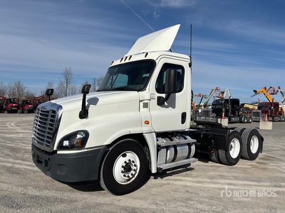 2020 Freightliner Cascadia 125 6x4 T/A Day Cab Truck Tractor